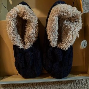 Navy knit bootie. Super comfortable. I would say fit sizes 6.5-8